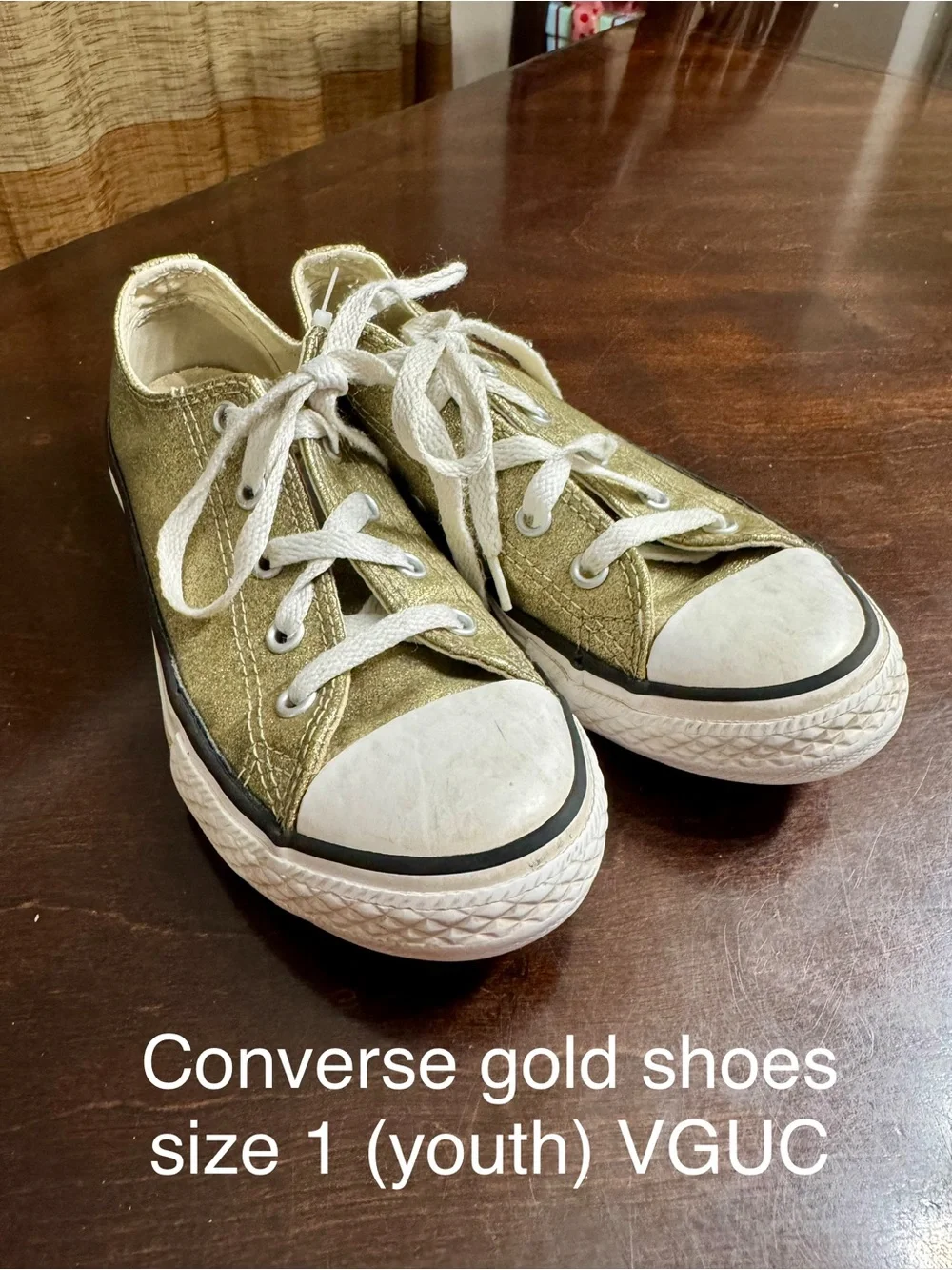 Converse Kids Low Top Sneakers in Metallic Gold